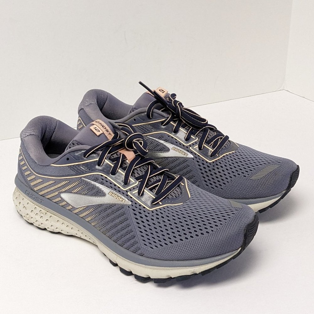 ghost 12 running shoes